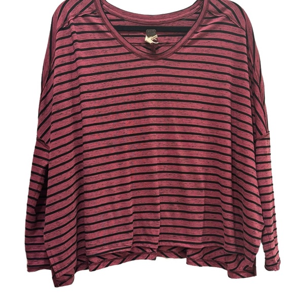 Free People WE THE FREE “Pandoras boxy” Long sleeve tee cotton blend in pink 🖤 - Picture 3 of 6